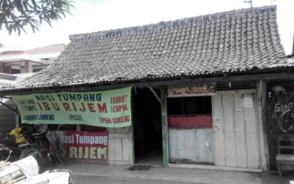 Kuliner Tradisional Sragen Nasi Tumpang Mbah Rijem