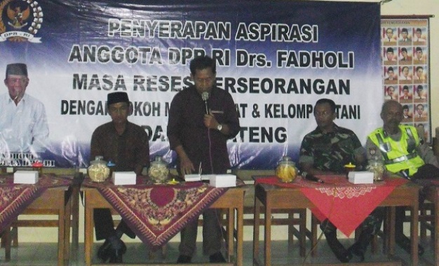 Anggota DPR-RI Partai Nasdem, Drs H Fadholi Adakan Masa Reses Perseorangan Di Desa  Duren, Sumowono